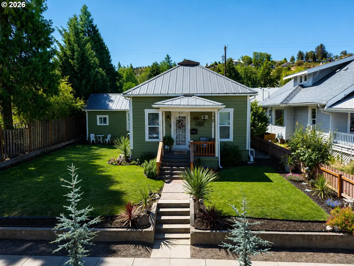 412 E 11th St, The Dalles, OR 97058 - #1