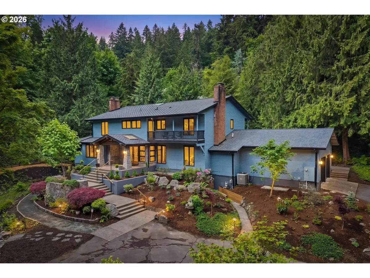 1515 S Radcliffe Ct, Portland, OR 97219 - #1