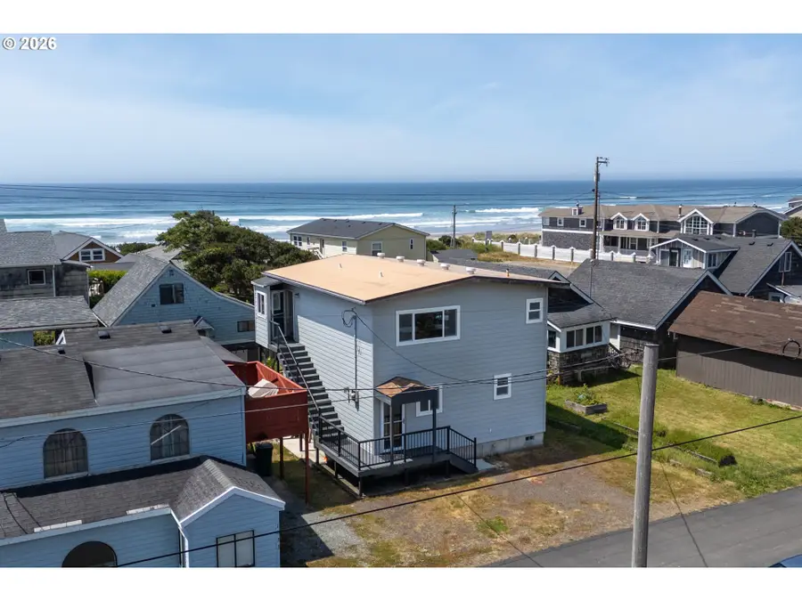 1841 N Miller St, Rockaway Beach, OR 97136 - #3