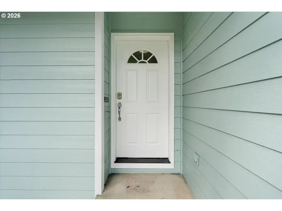 1437 NE Grandhaven St, McMinnville, OR 97128 - #3