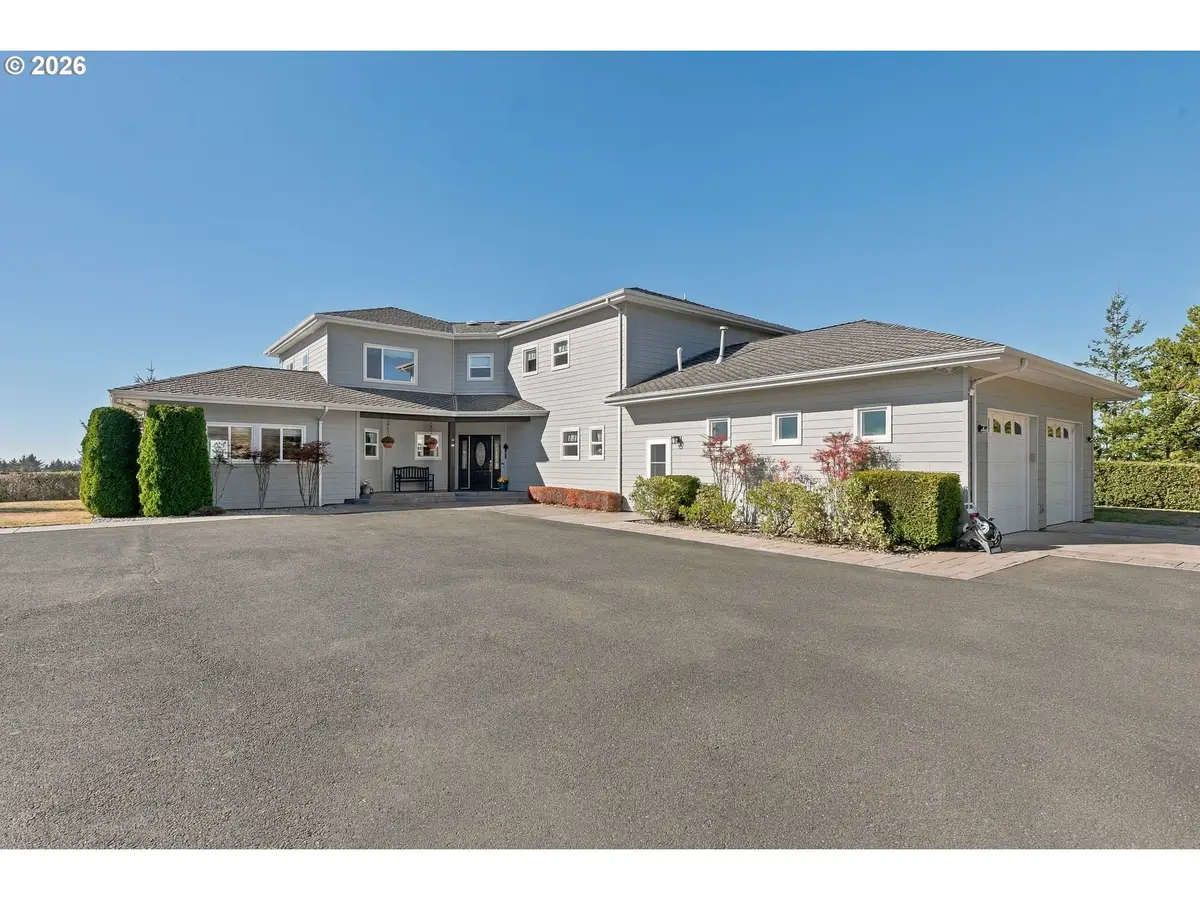 3455 Virginia Ave, North Bend, OR 97459 - #1