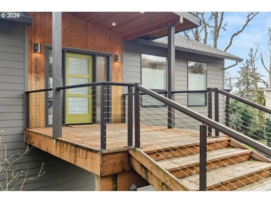 5645 W A St, West Linn, OR 97068 - #2