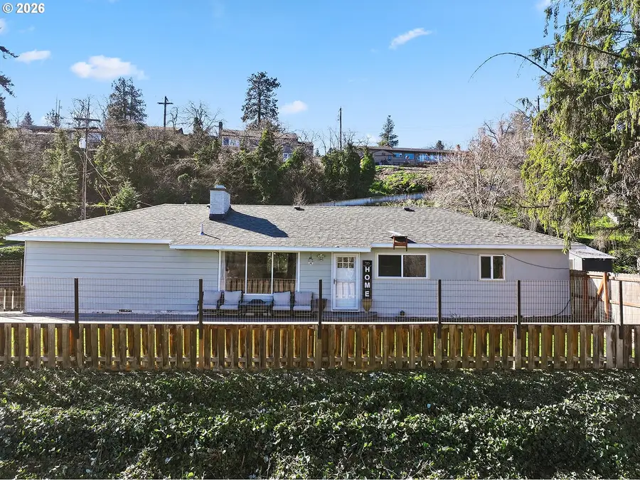 1513 Jefferson St, The Dalles, OR 97058 - #2