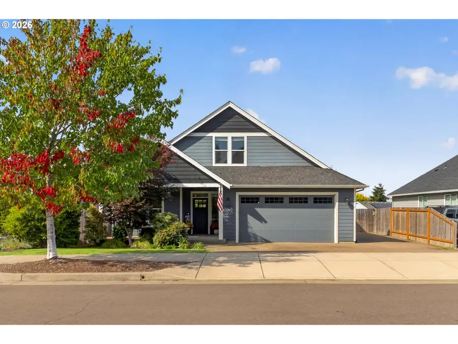 1023 Jaysie Dr, Silverton, OR 97381 - #2