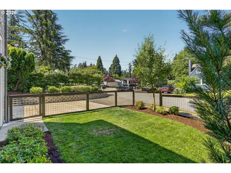 9228 SW 50th Ave, Portland, OR 97219 - #3