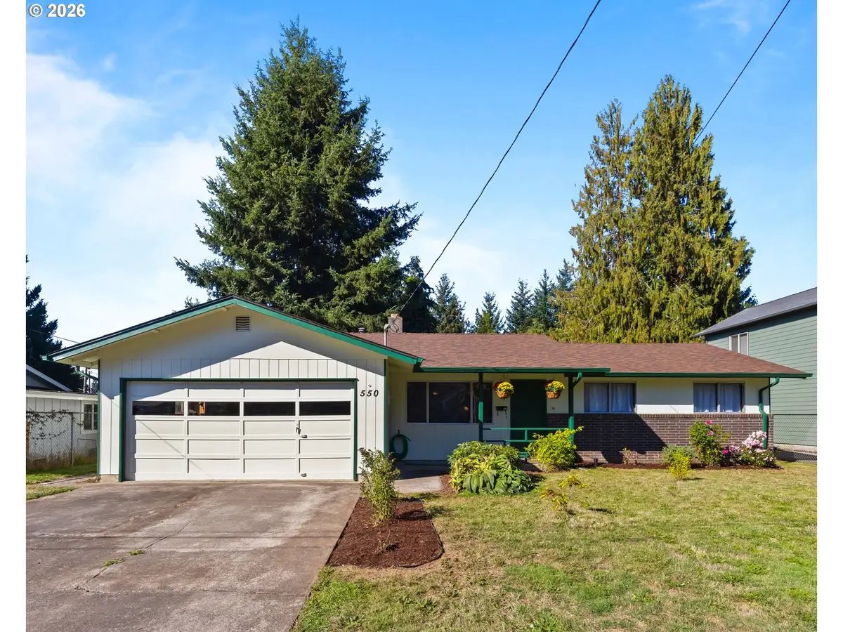550 Walnut St, Lebanon, OR 97355 - #1