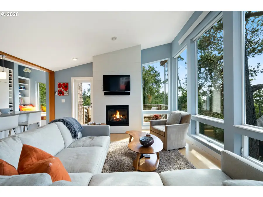 810 Nutmeg St, Manzanita, OR 97130 - #3