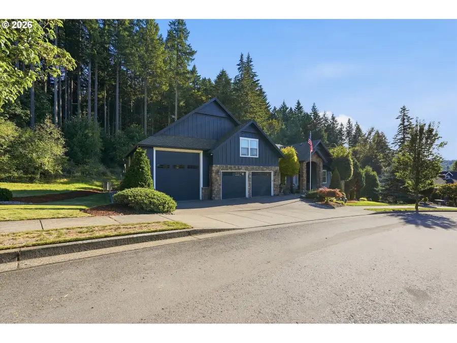636 SE Gabbert Rd, Gresham, OR 97080 - #2