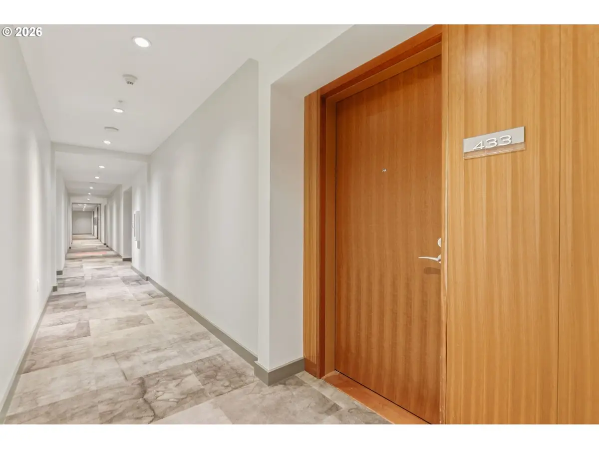 841 S Gaines St, Portland, OR 97239 - #1