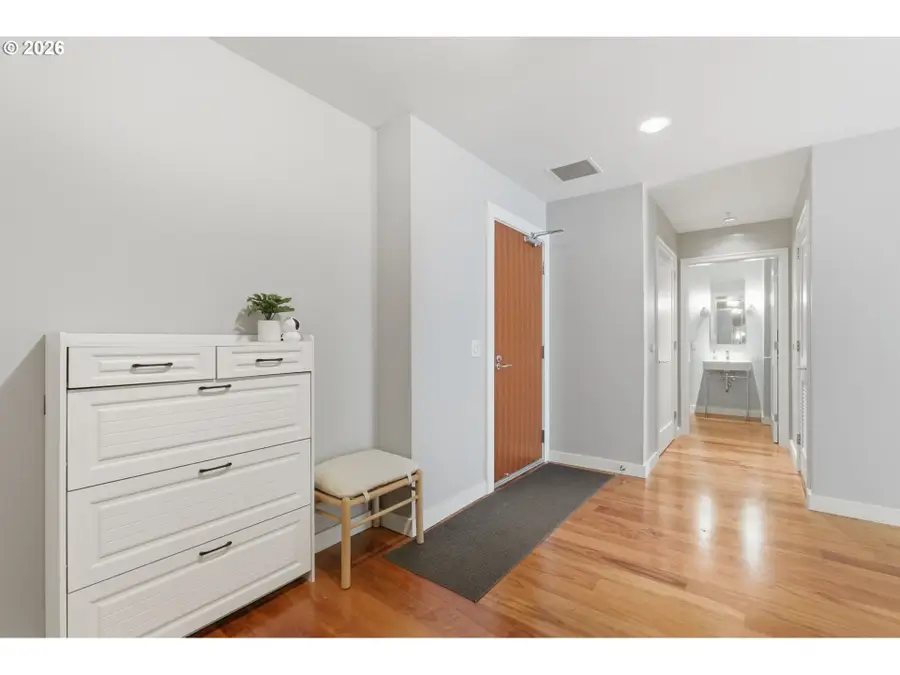 841 S Gaines St, Portland, OR 97239 - #3