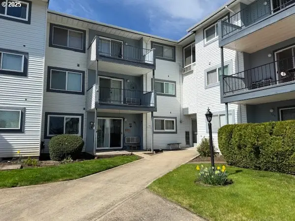 950 Evergreen Rd #227, Woodburn, OR 97071