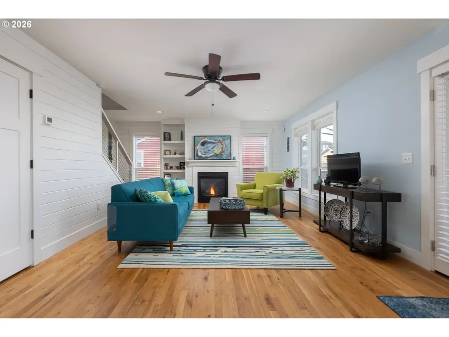 2160 SW Coast Ave, Lincoln City, OR 97367 - #3