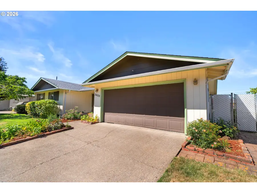 2625 Elysium Ave, Eugene, OR 97401 - #2
