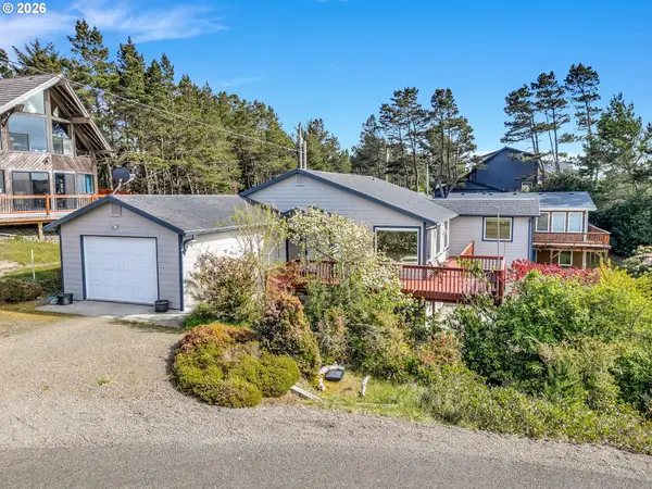 1008 300th Pl, OceanPark, WA 98640