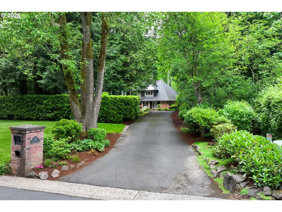 653 Victoria Pl, Stafford, OR 97068 - #3