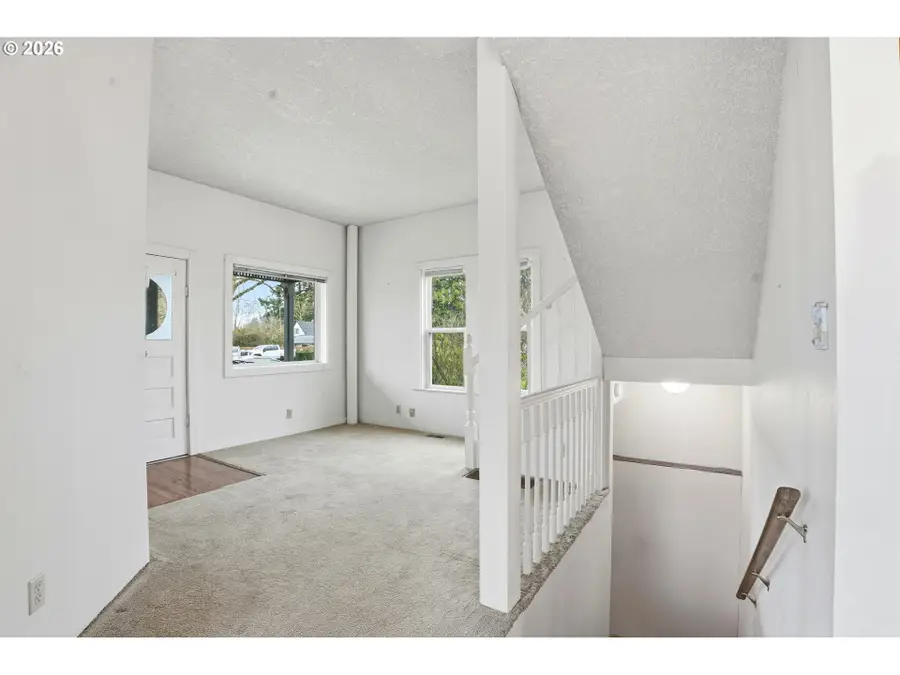 589 NW 3rd Ave, Canby, OR 97013 - Image #3