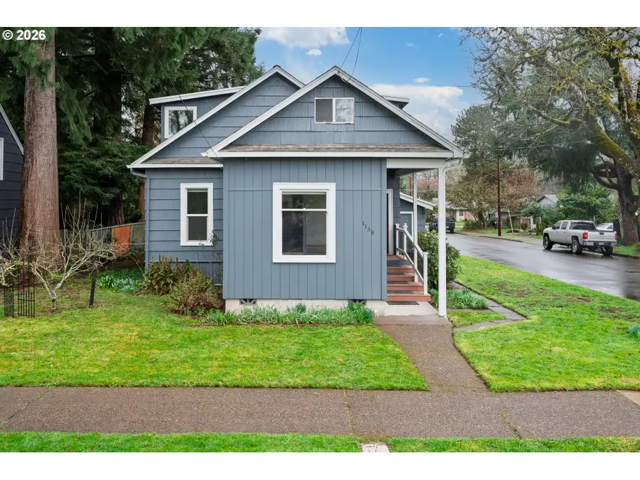 1139 NW Yamhill St, McMinnville, OR 97128 - #2