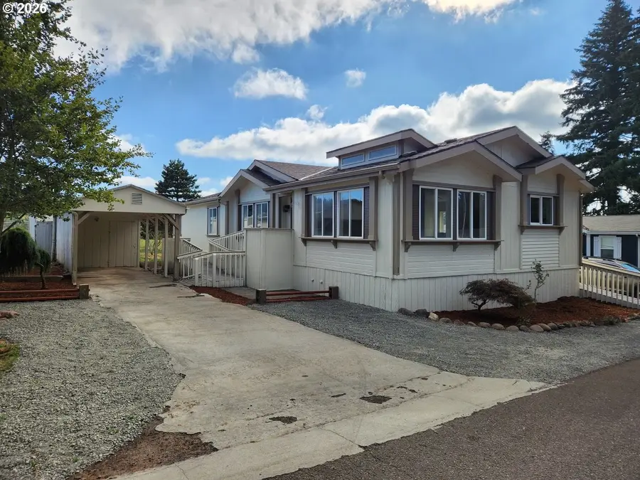36451 S Sawtell Rd #11, Molalla, OR 97038 - #2