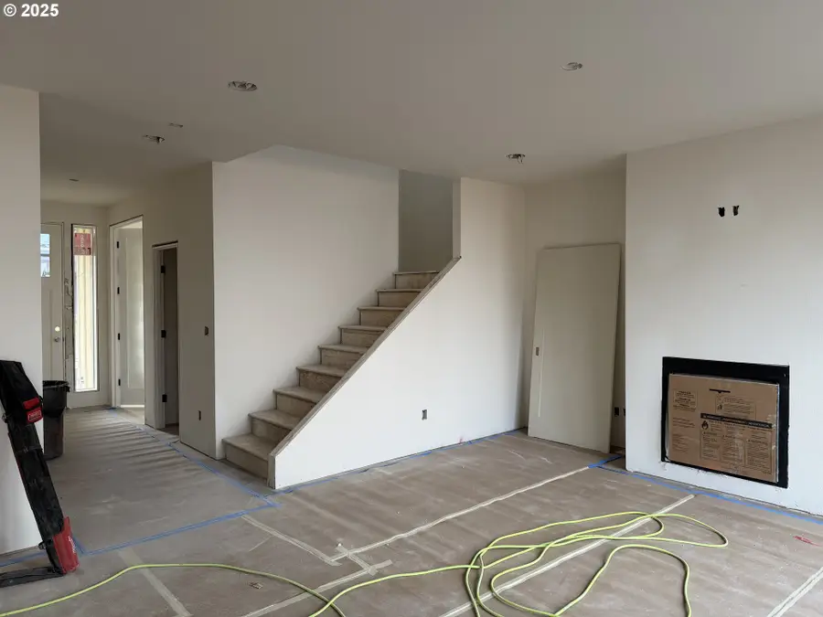 878 NE 17th, Canby, OR 97013 - Image #3