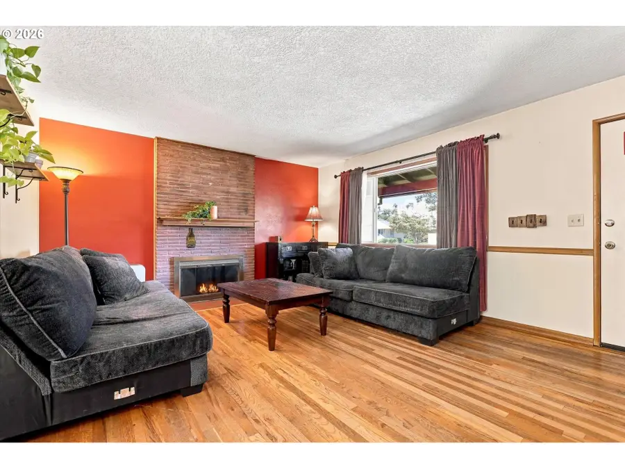 917 SE 168th Ave, Portland, OR 97233 - #3