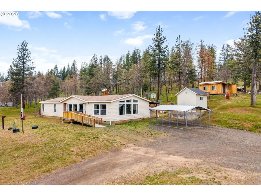 351 Woodland Rd, Goldendale, WA 98620 - #2