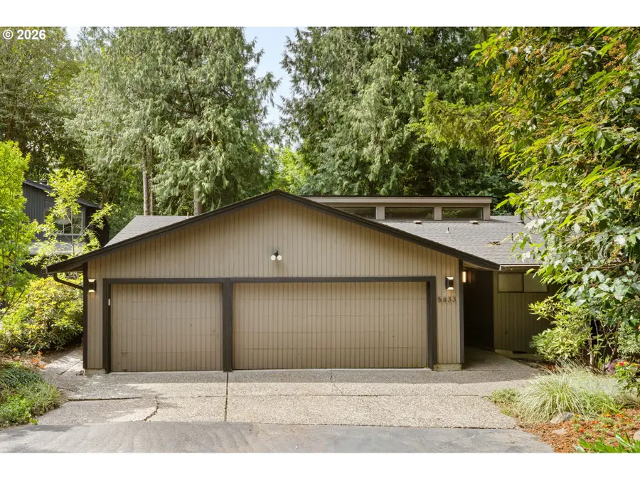 5833 SW Lane Ct, Portland, OR 97221 - #2