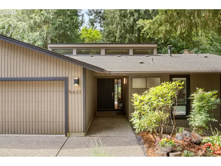 5833 SW Lane Ct, Portland, OR 97221 - #3