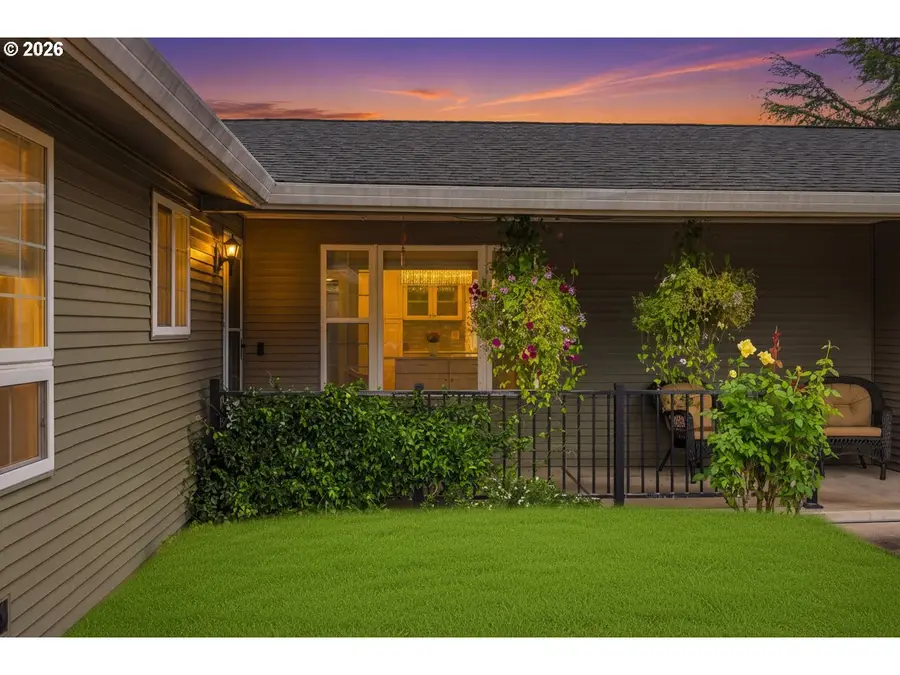 12584 SE Vernie Ave, Milwaukie, OR 97222 - #2