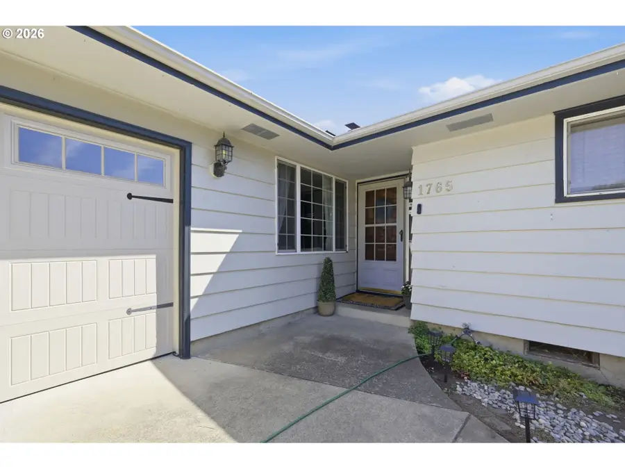 1765 Santa Rosa St, Eugene, OR 97404 - #3