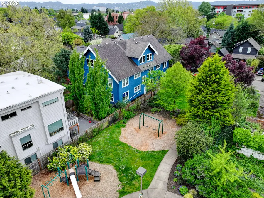 4024 NE 6th Ave, Portland, OR 97212 - #3