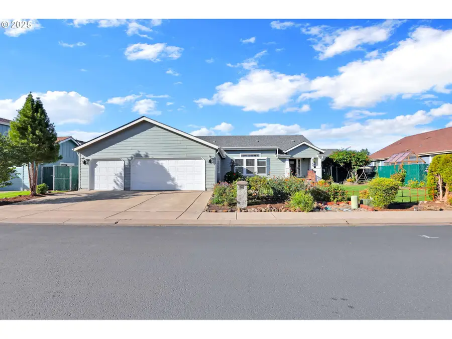 5365 Cobblestone Ln, Eugene, OR 97402 - Image #2