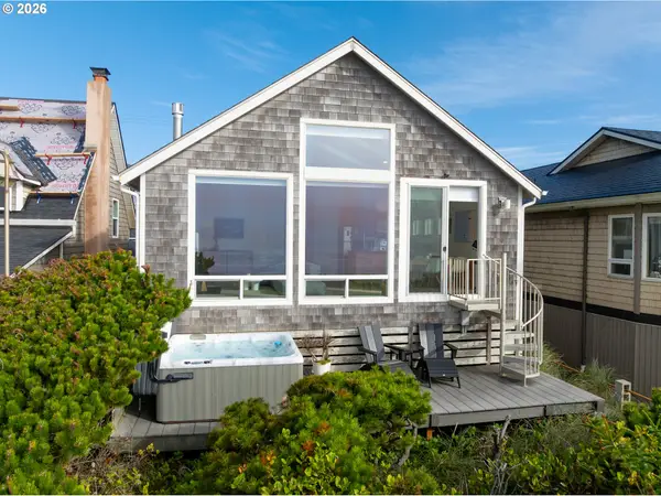 1227 N Pacific Ln, RockawayBeach, OR 97136