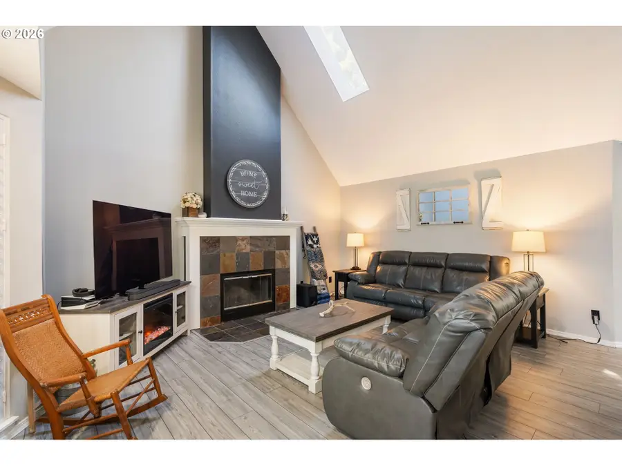 14877 SW Oregon Trail Ln, Beaverton, OR 97006 - #3