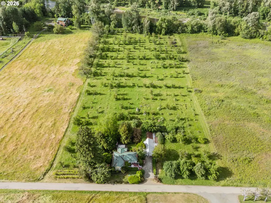 572 Dillard Gardens Rd, Winston, OR 97496 - #3