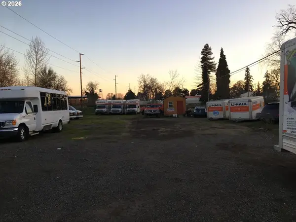 Lot Behind 1590 Ivy, JunctionCity, OR 97448