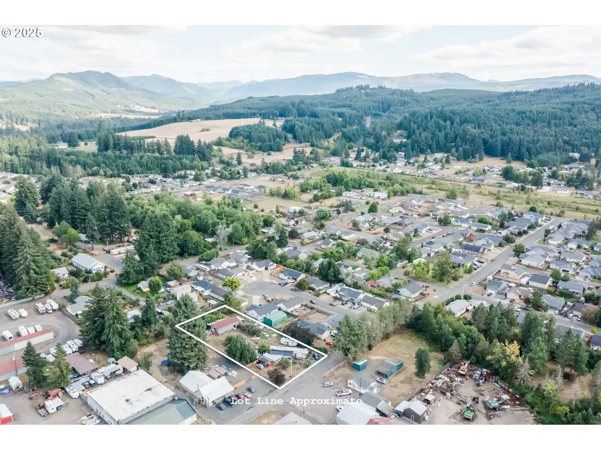 1285 46th Ave, Sweet Home, OR 97386 - Image #1