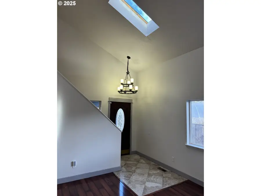 4015 Scenic Dr #4027, Eugene, OR 97404 - Image #3