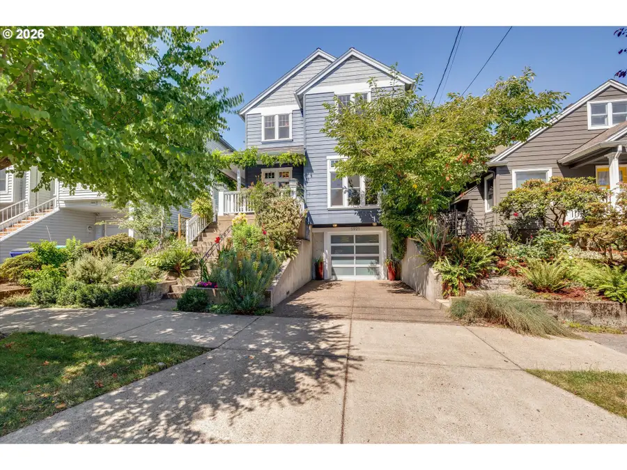 5921 S Kelly Ave, Portland, OR 97239 - #2