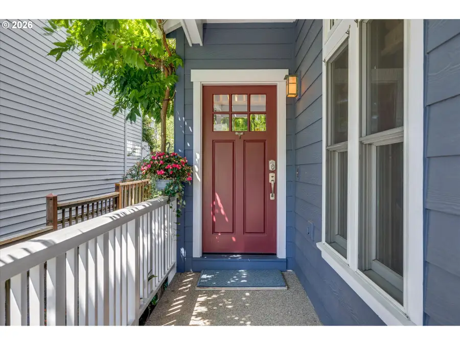5921 S Kelly Ave, Portland, OR 97239 - #3