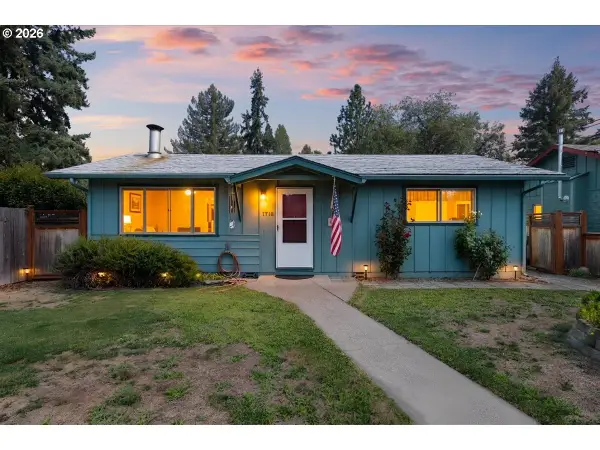 1716 SW K St, GrantsPass, OR 97526