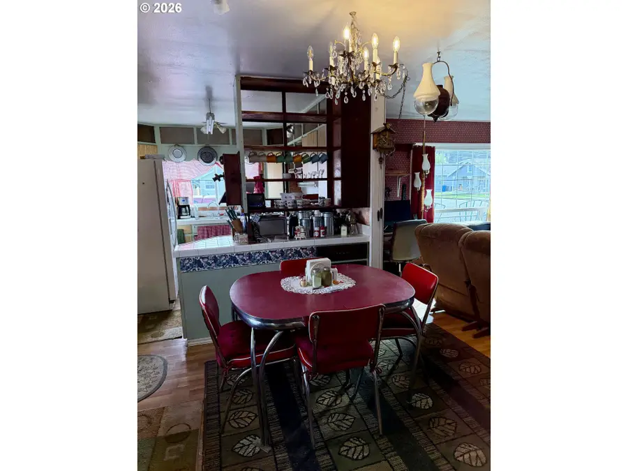 1009 Fir Ave, Reedsport, OR 97467 - #3