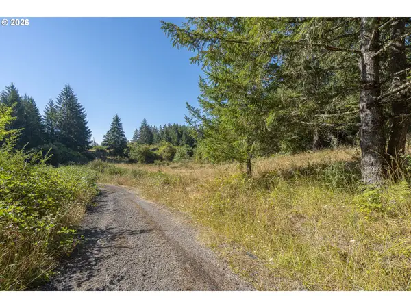 12480 NW Fir Crest Rd, Carlton, OR 97111