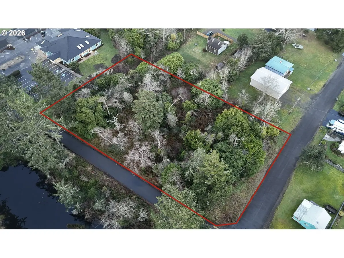 25502 Park Ave, Ocean Park, WA 98640 - #1