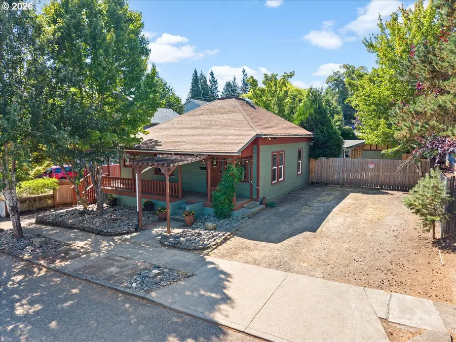 428 Roosevelt St, Oregon City, OR 97045 - #2