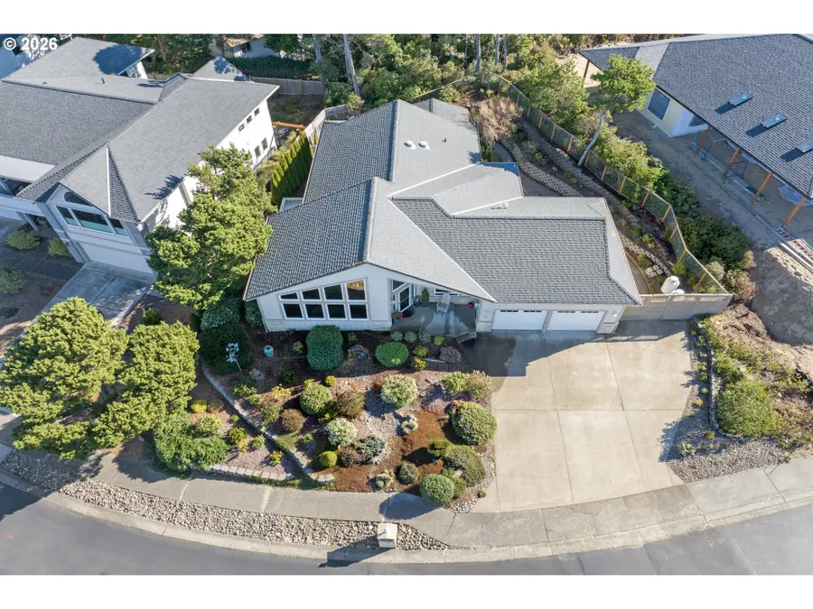101 Shoreline Dr, Florence, OR 97439 - Image #3