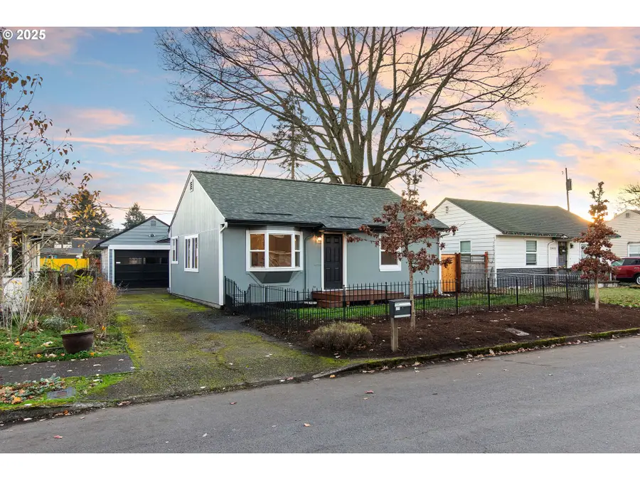 2907 E 24th St, Vancouver, WA 98661 - Image #2