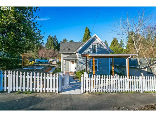 1895 Buck St, WestLinn, OR 97068