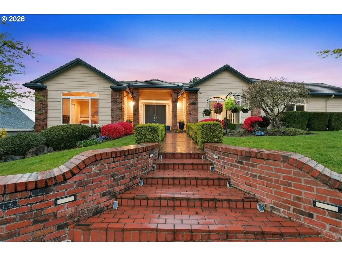 2031 NW Columbia Summit Dr, Camas, WA 98607 - #1