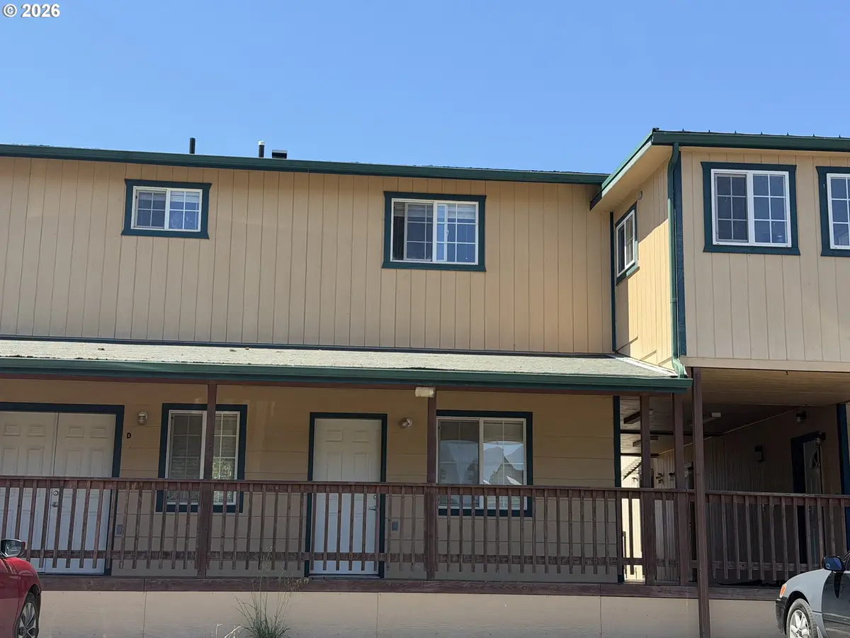 51 SW Brantley Dr, Winston, OR 97496 - #1
