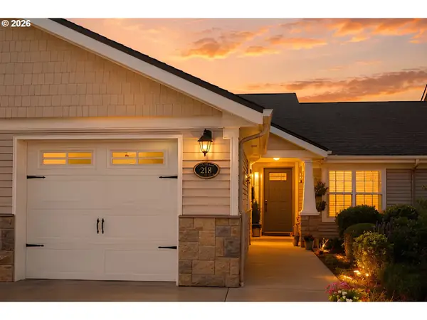 78 South Pl, Lebanon, OR 97355